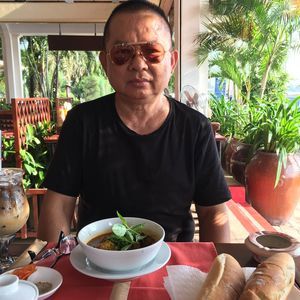 Meet your Posher, Tri